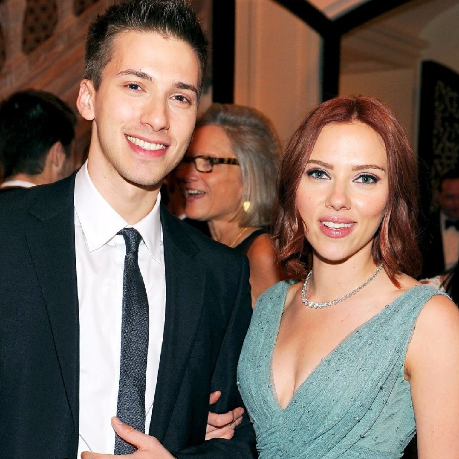 Братья йоханссон. Братья йоханссон. Братья йоханссон. Хантер йоханссон брат скарлетт йоханссон. Братья йоханссон.